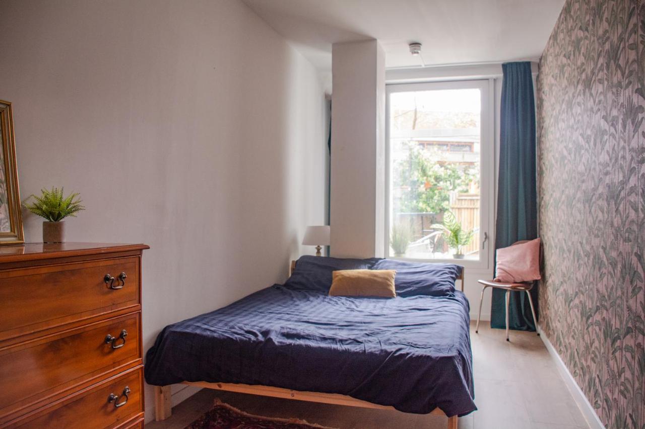 Barbarossa Hostel *